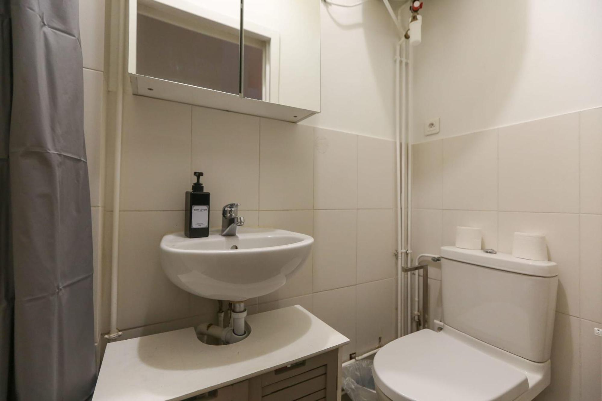 Nice And Comfortable Studio Apartment Paris Luaran gambar